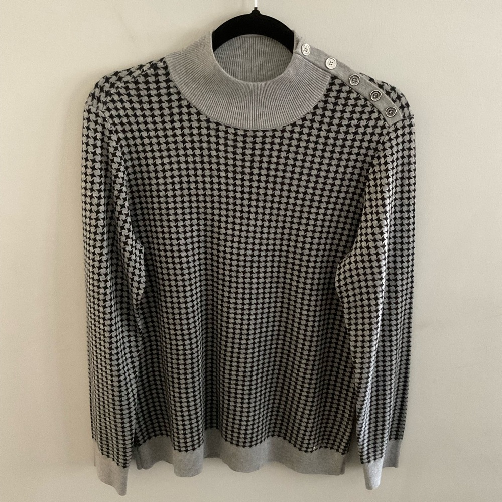 Calvin Klein Black and Gray Houndstooth Sweater